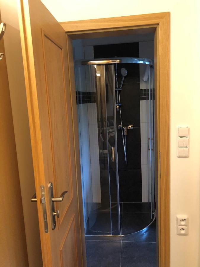 Kamenacka Myslivna Hotell Moravany  Eksteriør bilde