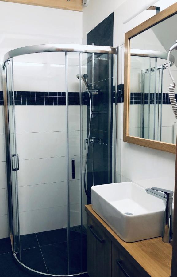 Kamenacka Myslivna Hotell Moravany  Eksteriør bilde
