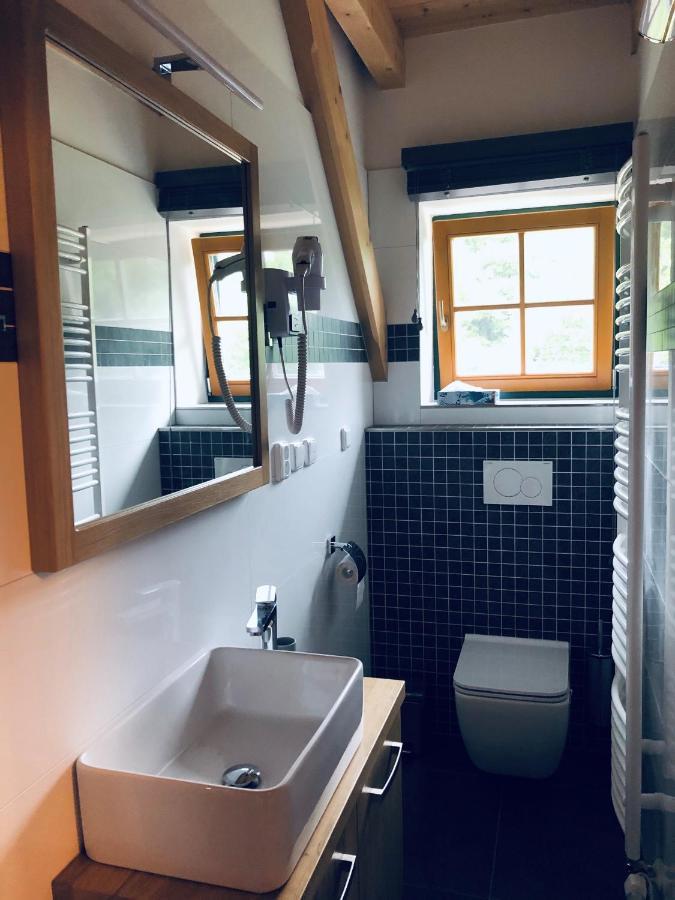 Kamenacka Myslivna Hotell Moravany  Eksteriør bilde