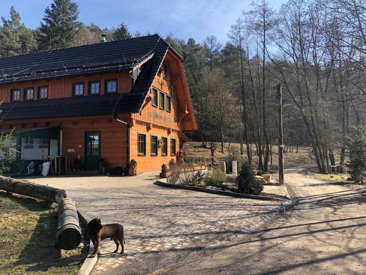 Kamenacka Myslivna Hotell Moravany  Eksteriør bilde